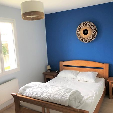 Agreable Maison Ensoleillee Avec Jardin Arbore Villa Le Chateau-d'Oleron Exterior photo